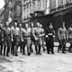 Hitler (centro) por las calles de Munich (1938). AP